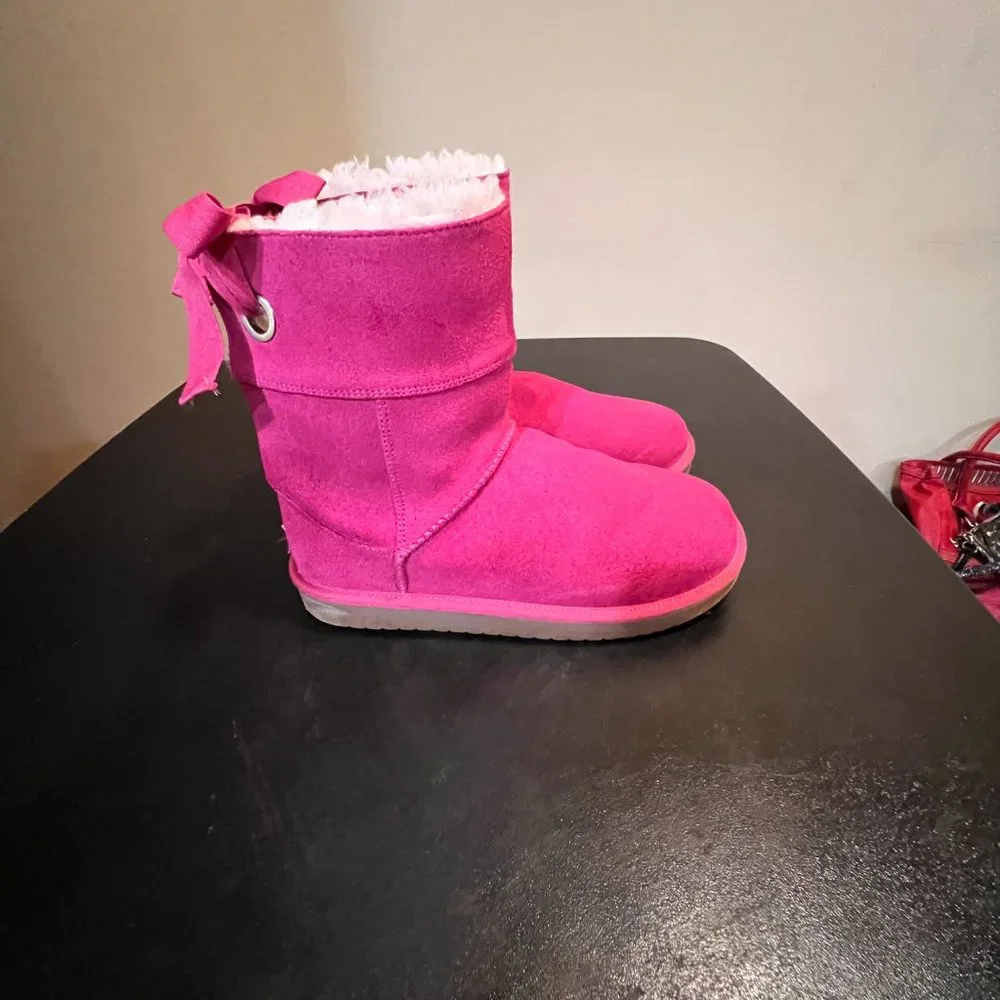 Koolaburra - Ugg's size 3 EU 35 Pink boots
